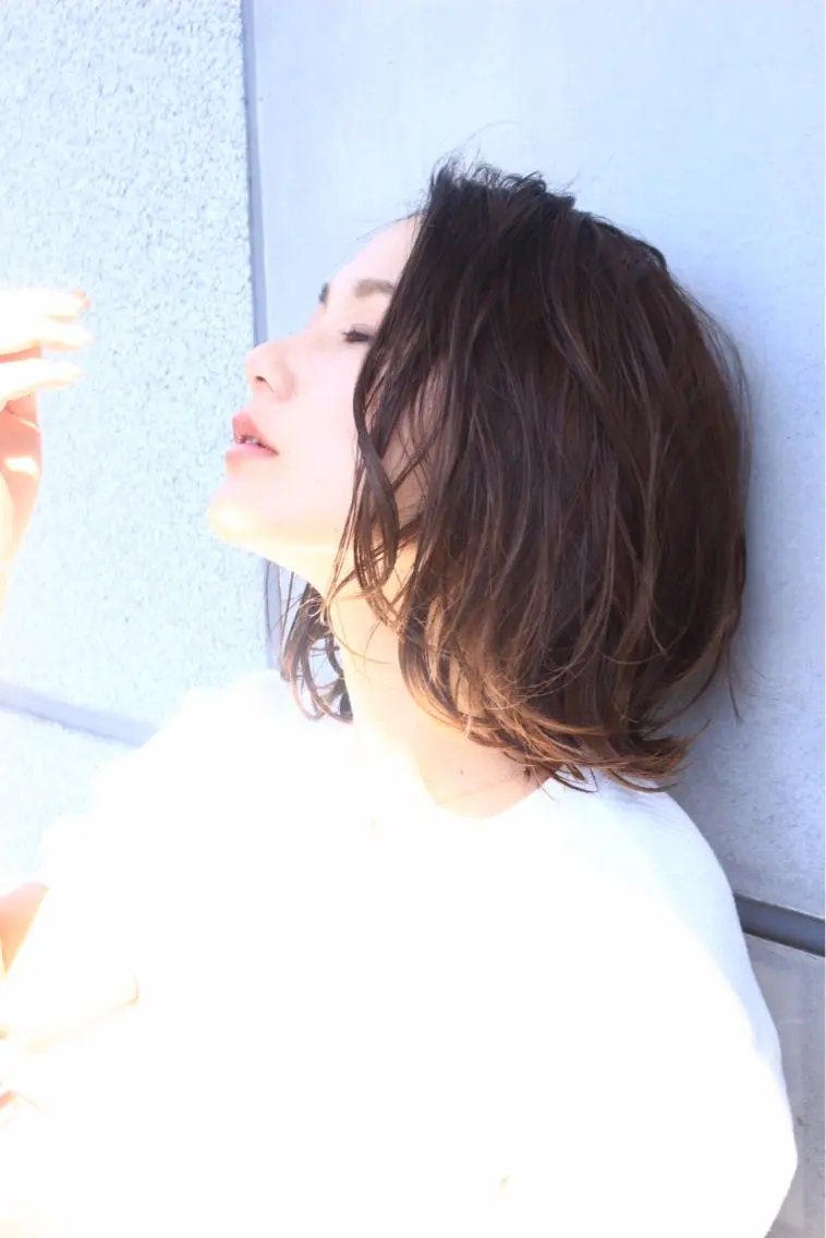 ショート カラー ボブ 外ハネヘア アメリラブヘアー 土屋 洋平のヘアスタイル
