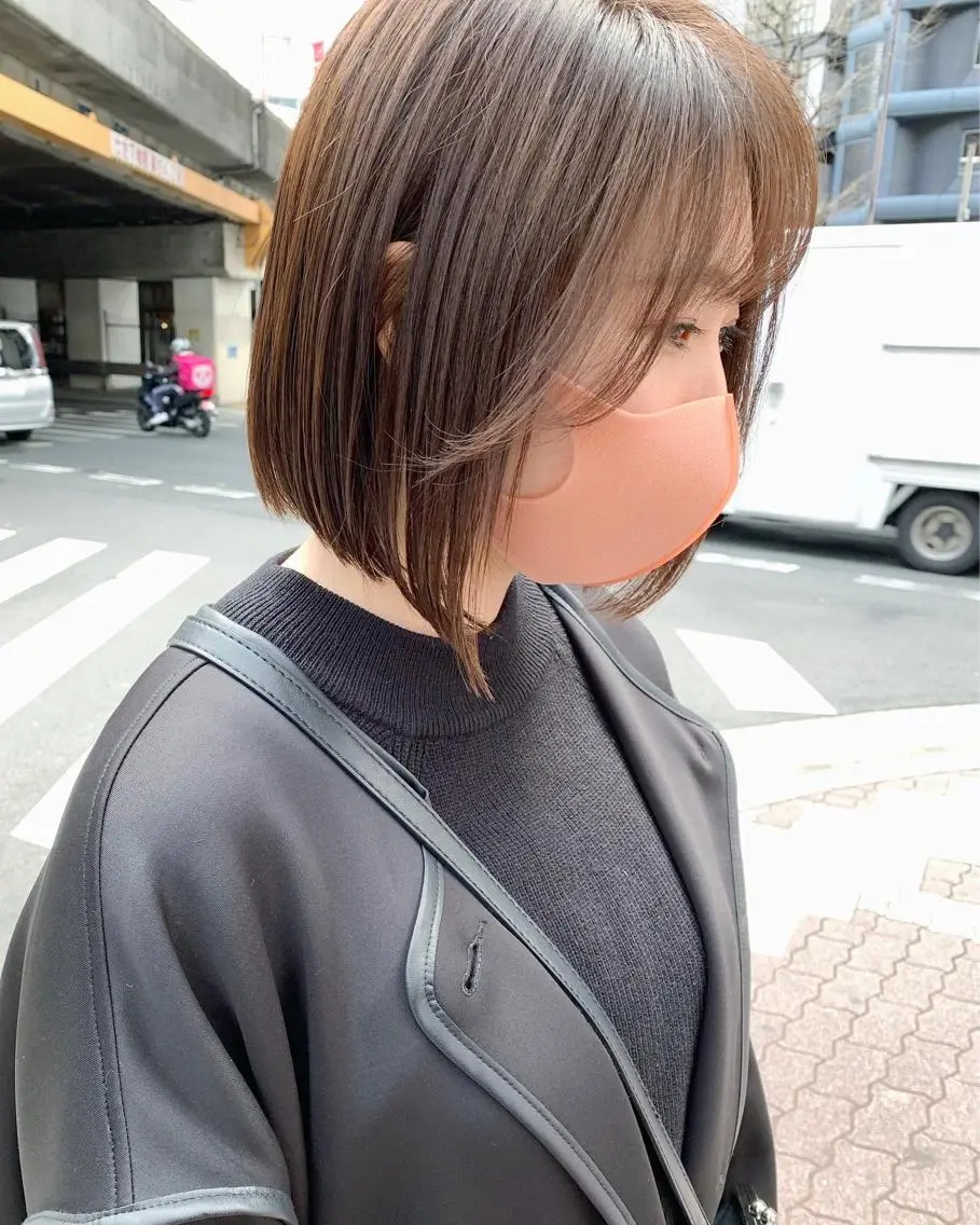 ショート カラー ベージュカラー ボブ 外ハネヘア 樫原裕二/レイヤー カット/透明感カラーのヘアスタイル