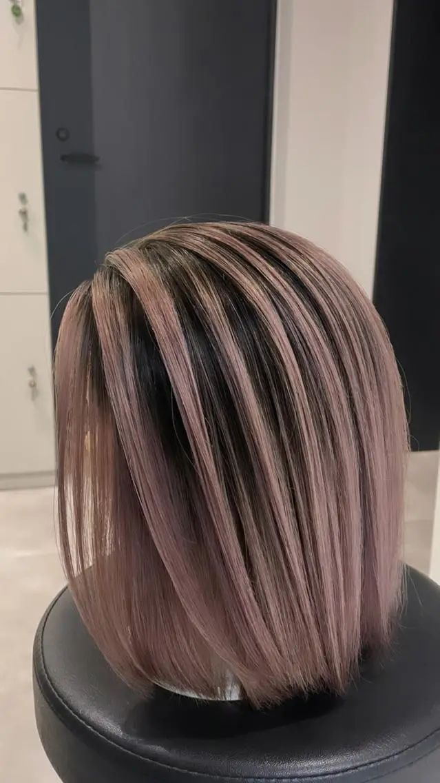 ミディアム カラー バレイヤージュ レイヤーカット ブリーチ👩‍🦳/ ‪✂︎MANAMIのヘアスタイル