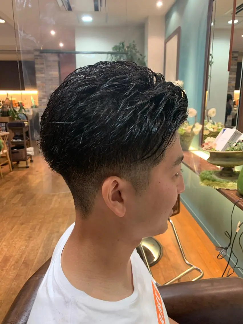 メンズ フェードカット カット特化美容師 齋藤桐のヘアスタイル