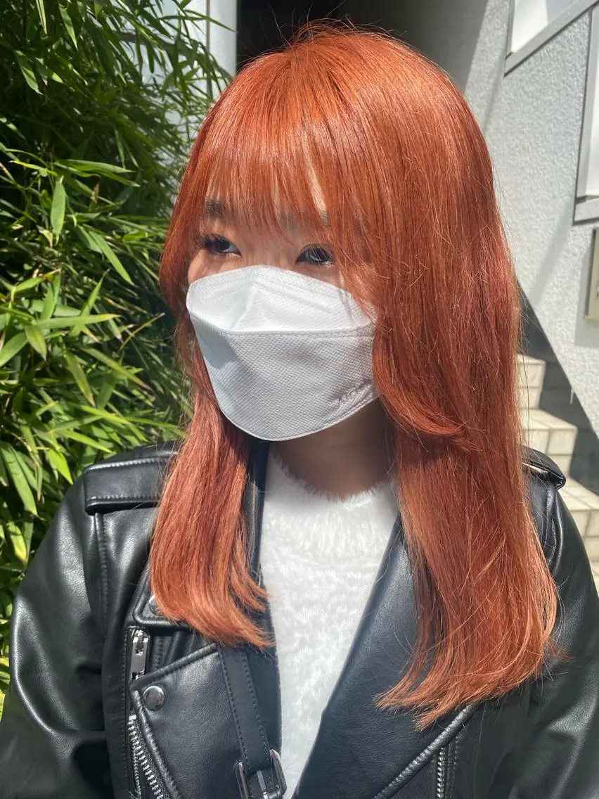ロング カラー オレンジ レイヤーカット Hayashi Shioriのヘアスタイル