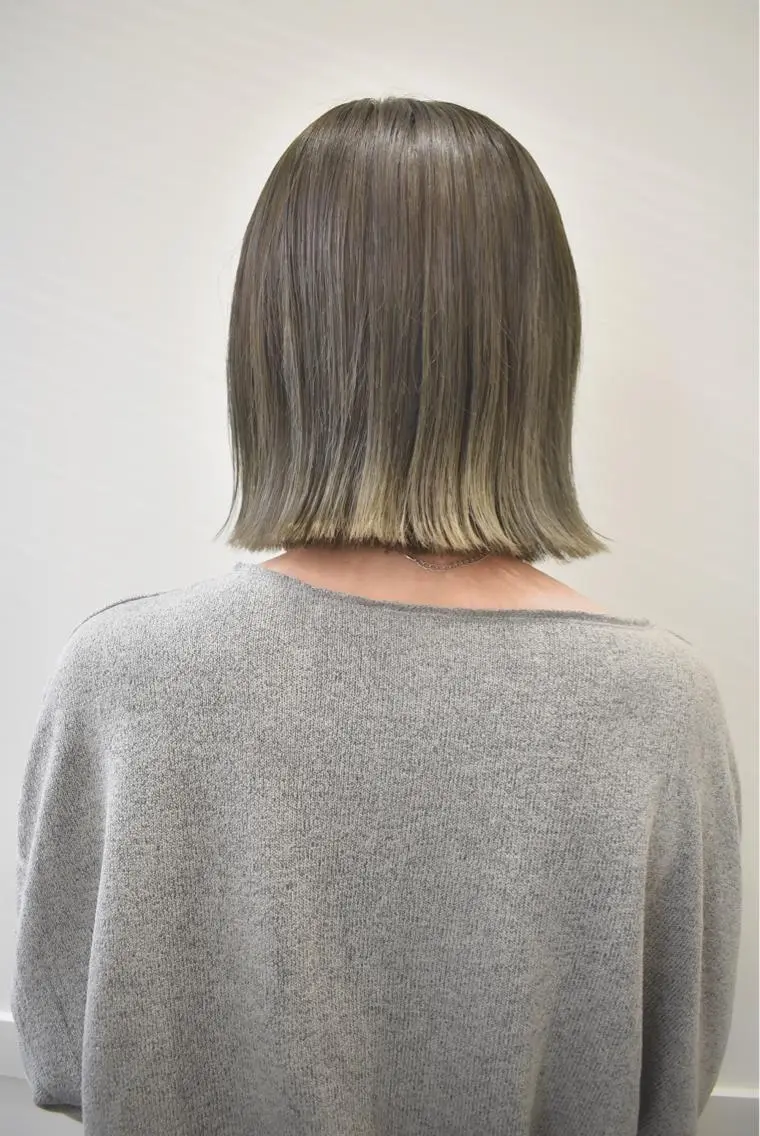 ショート カラー ベージュカラー オリーブベージュ ボブ 外ハネヘア カット ヘアカラー トリートメント ヘアセット メンズ特化 パーマ/オザワのヘアスタイル