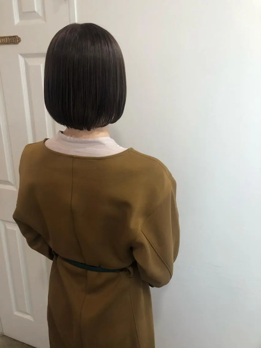 ショート カラー カット ヘアカラー トリートメント MIOベージュカラー 柔らかいカラーのヘアスタイル