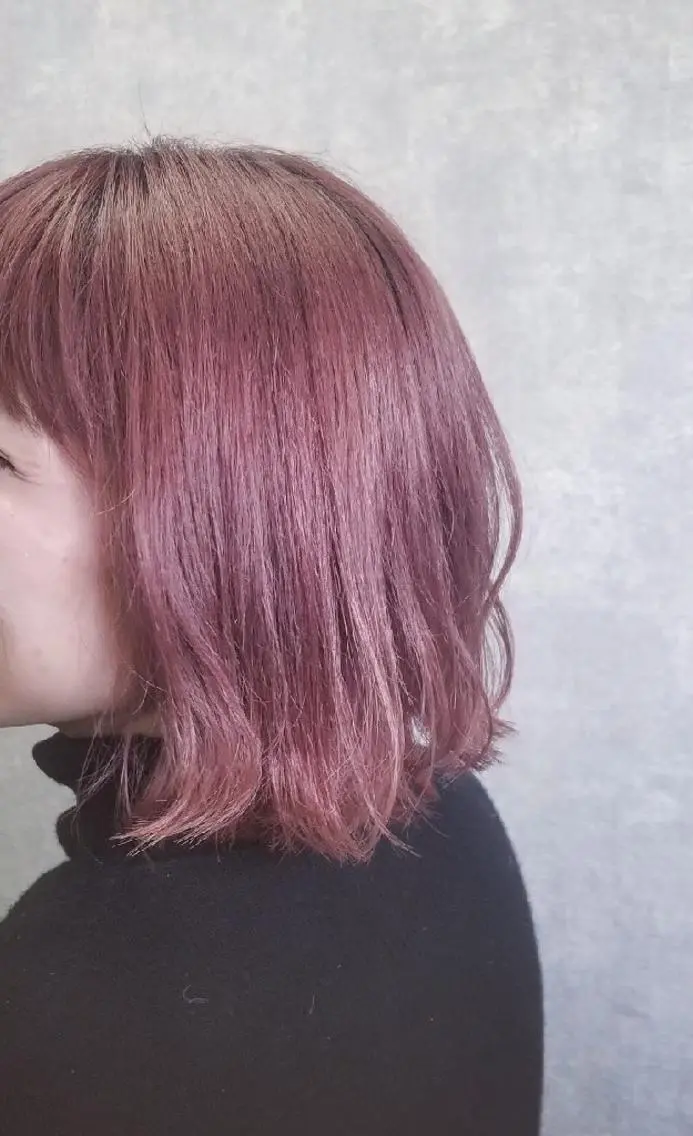 ミディアム カラー ブリーチ ピンクカラー 石井 静のヘアスタイル