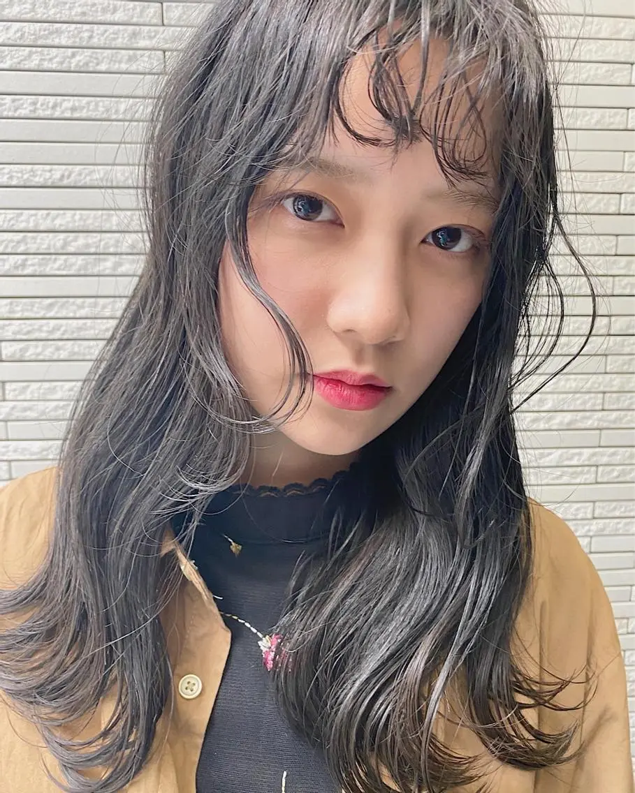 セミロング カラー パーマ ヘアアレンジ メンズ キッズ ネイル マツエク・マツパ 🫧umu.🫧韓国 /レイヤーカットのヘアスタイル
