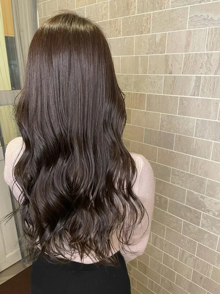ロング 齋藤 樹里のヘアスタイル