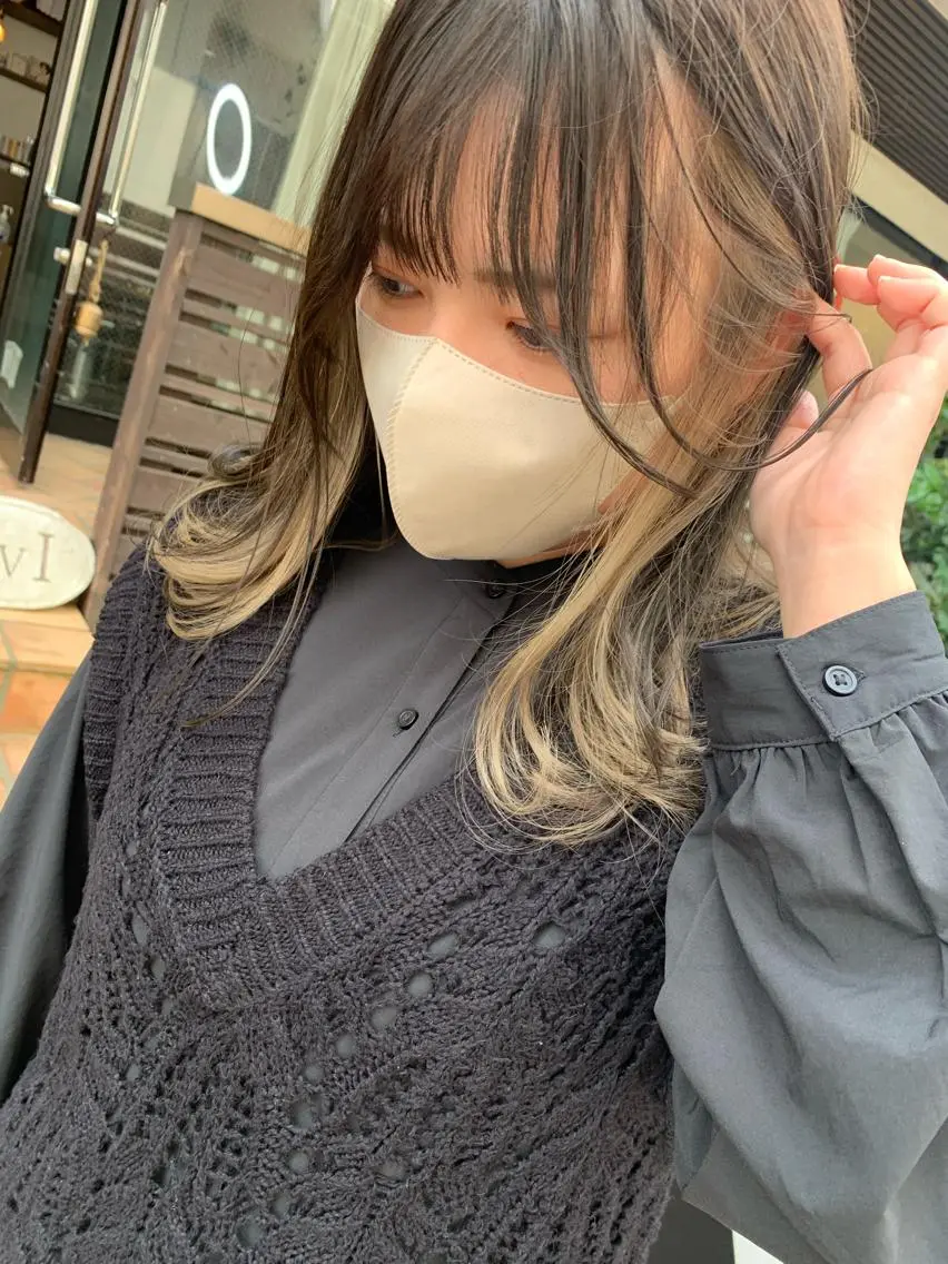ミディアム カラー ヘアカラー トリートメント 艶髪・酸性ストレート フリツのヘアスタイル