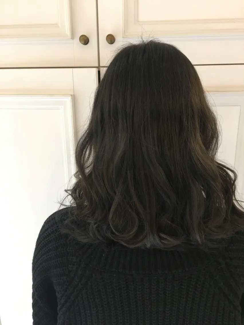 ミディアム 田中 未澪のヘアスタイル