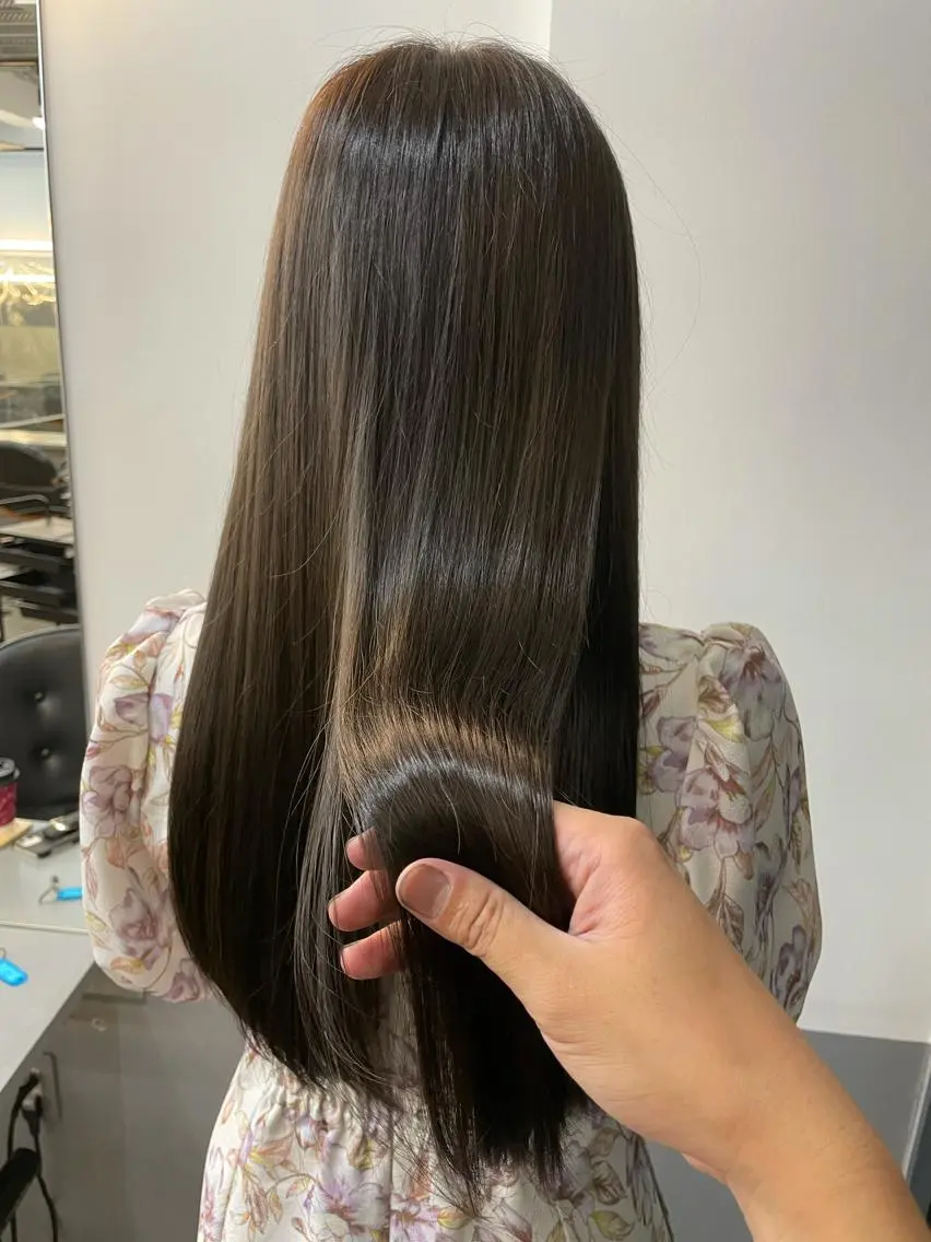 ロング カット ヘアカラー トリートメント イトウ アキノリのヘアスタイル