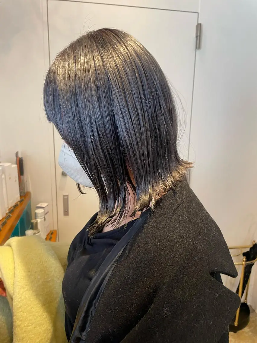 ミディアム カラー グレージュ ボブ カット ヘアカラー トリートメント レイヤー/似合わせ TAKUYAのヘアスタイル