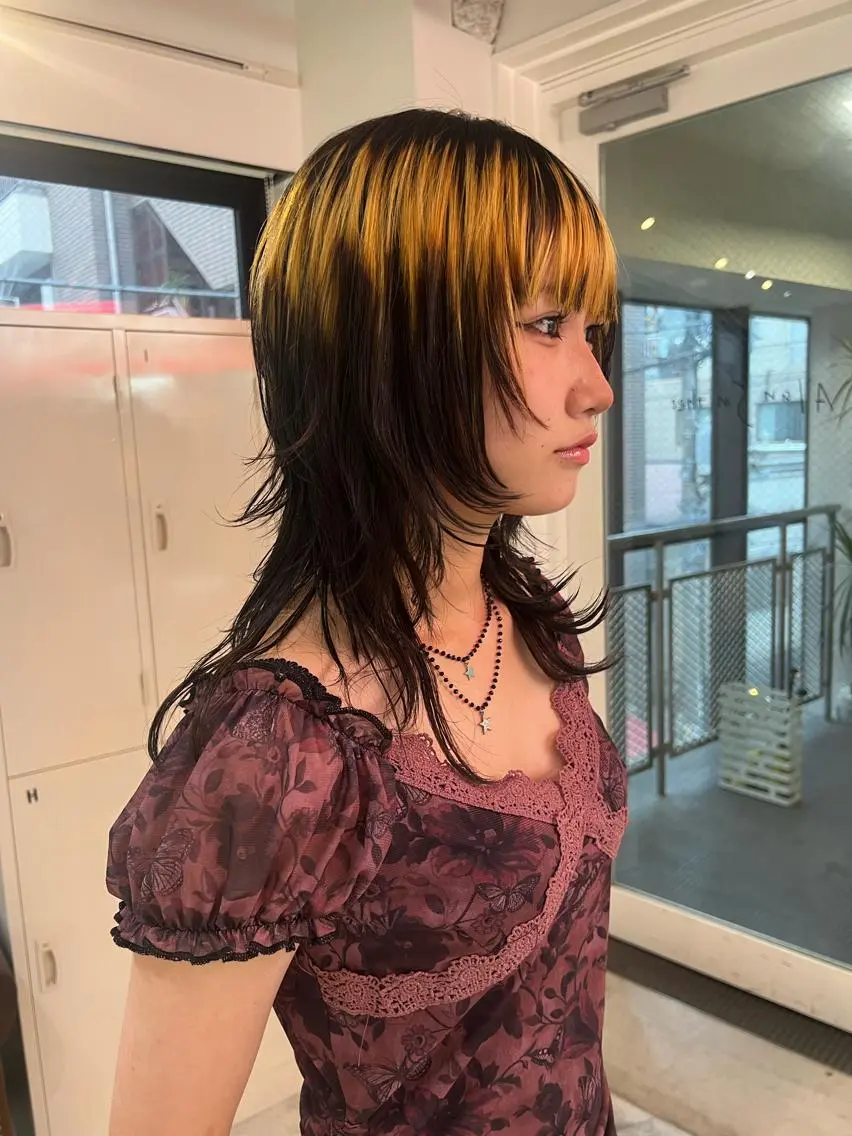 ミディアム 💥ウルフカット デザインあんな💥のヘアスタイル
