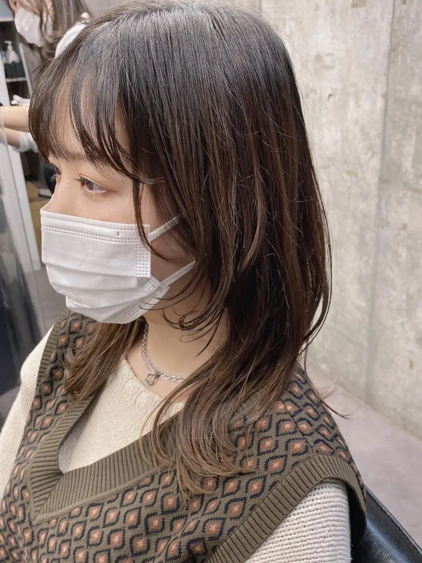 セミロング ショート・ウルフ✂︎ 安住有咲子のヘアスタイル