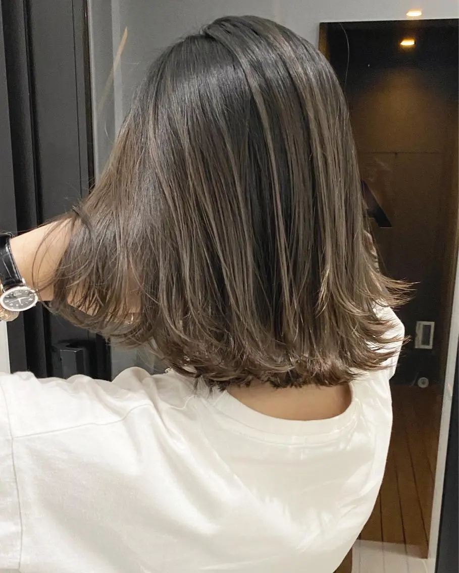 ミディアム カラー ヘアアレンジ グラデーションカラー 【公式】amble luxe池袋東口🩷のヘアスタイル
