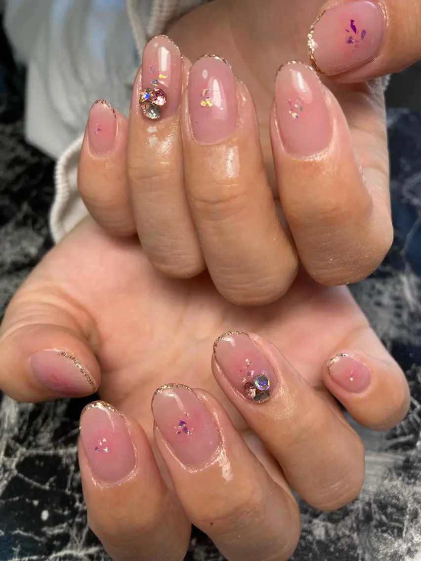 ショート ネイル ハンドネイル フットネイル ✴︎ Delightのネイルデザイン