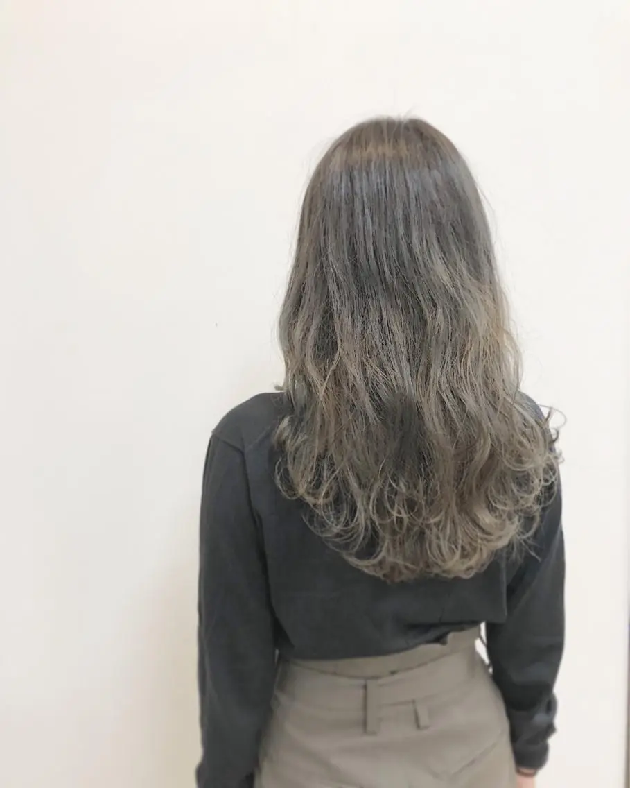 セミロング レイヤー×縮毛矯正 深見 拓のヘアスタイル