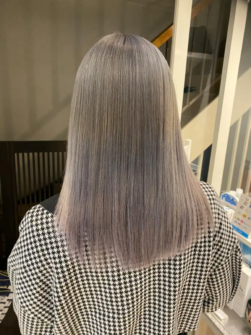 セミロング カラー 🌈評価No.1🌈 艶髪カラー❌エクステのヘアスタイル