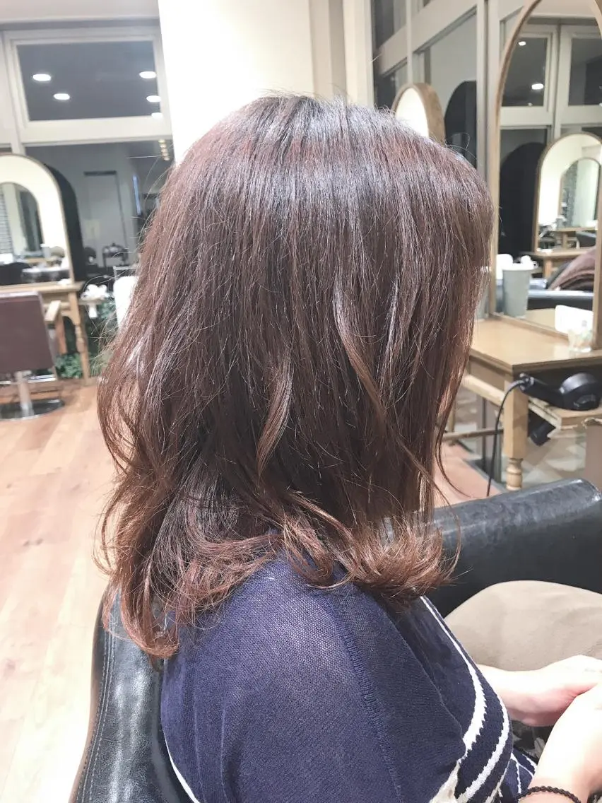 セミロング カラー ヘアカラー トリートメント アザマ　ヤスカツ _rosso 川口のヘアスタイル