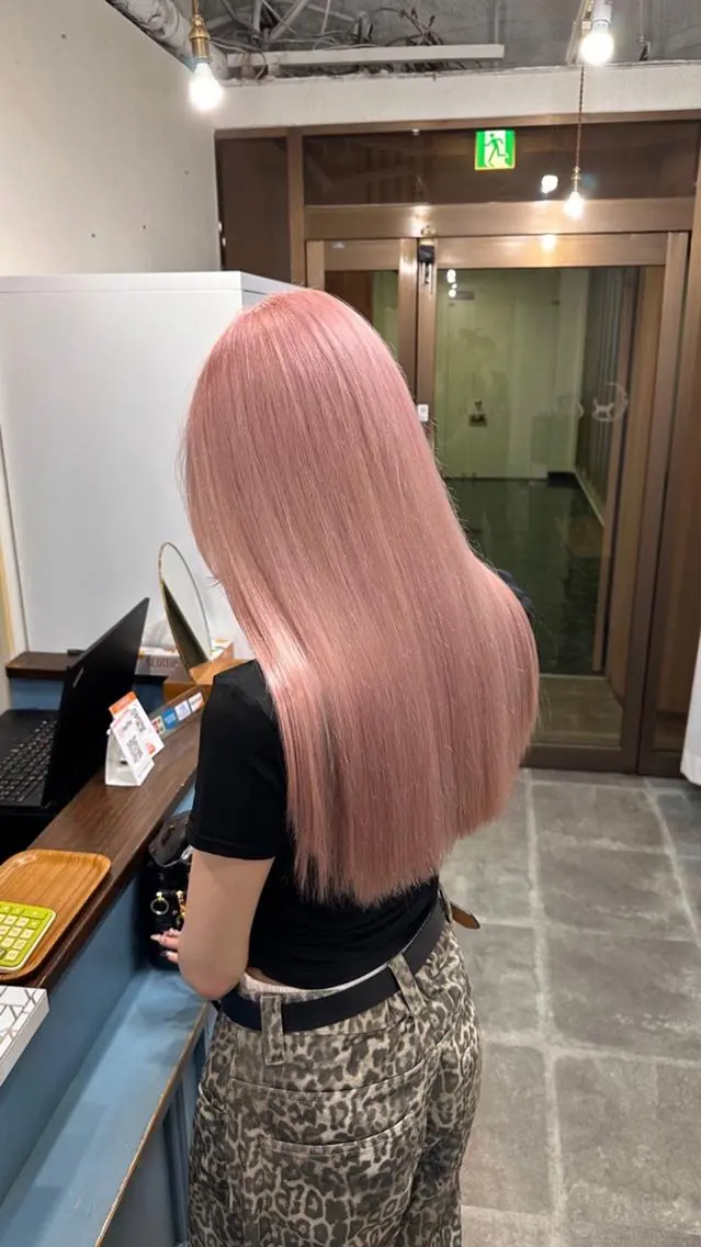 カラー Cecil hair なんば店のヘアスタイル