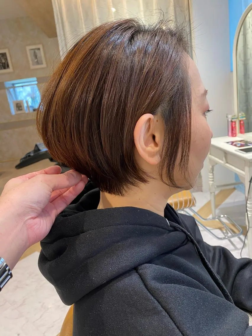 ショート カット ヘアカラー トリートメント 🌟モテ髪ショート 🌟店長 津賀涼のヘアスタイル