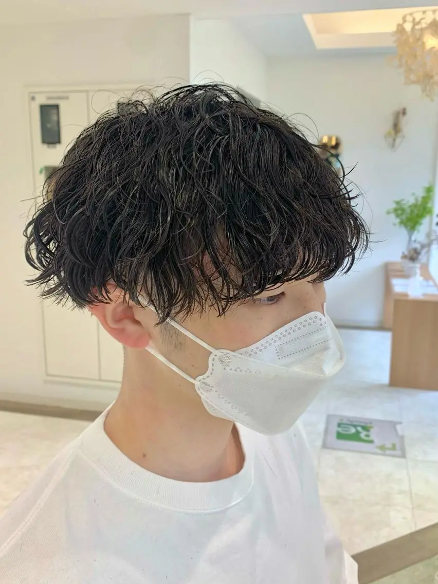 ショート パーマ メンズ メンズパーマ 波巻きパーマ カット パーマ メンズカット・ パーマ🎈はなさかのヘアスタイル