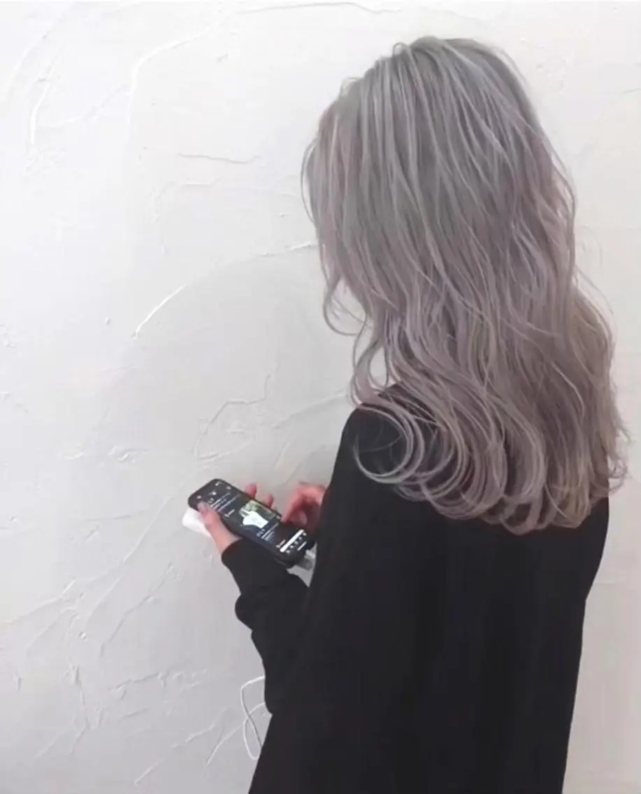 セミロング カラー パーマ ヘアアレンジ ネイル マツエク・マツパ アイブロウ ショートボブ セミロングパーマ バレイヤージュ ブリーチ ケアブリーチ カラー特化サロン大阪 ルービック江坂/新城のヘアスタイル