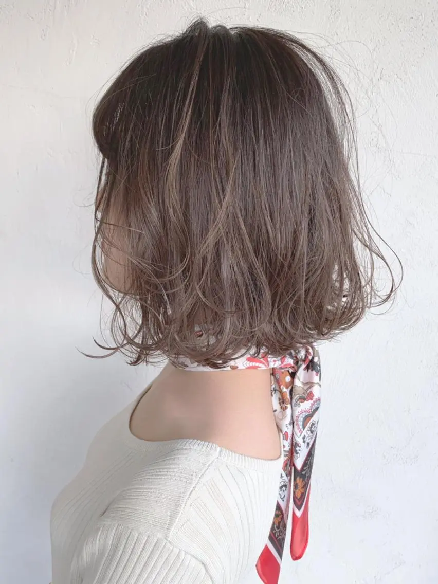 ミディアム カラー パーマ ヘアアレンジ ベージュカラー ココアベージュ ハイライトカラー ハイライト ITbyALBUM 中野店のヘアスタイル
