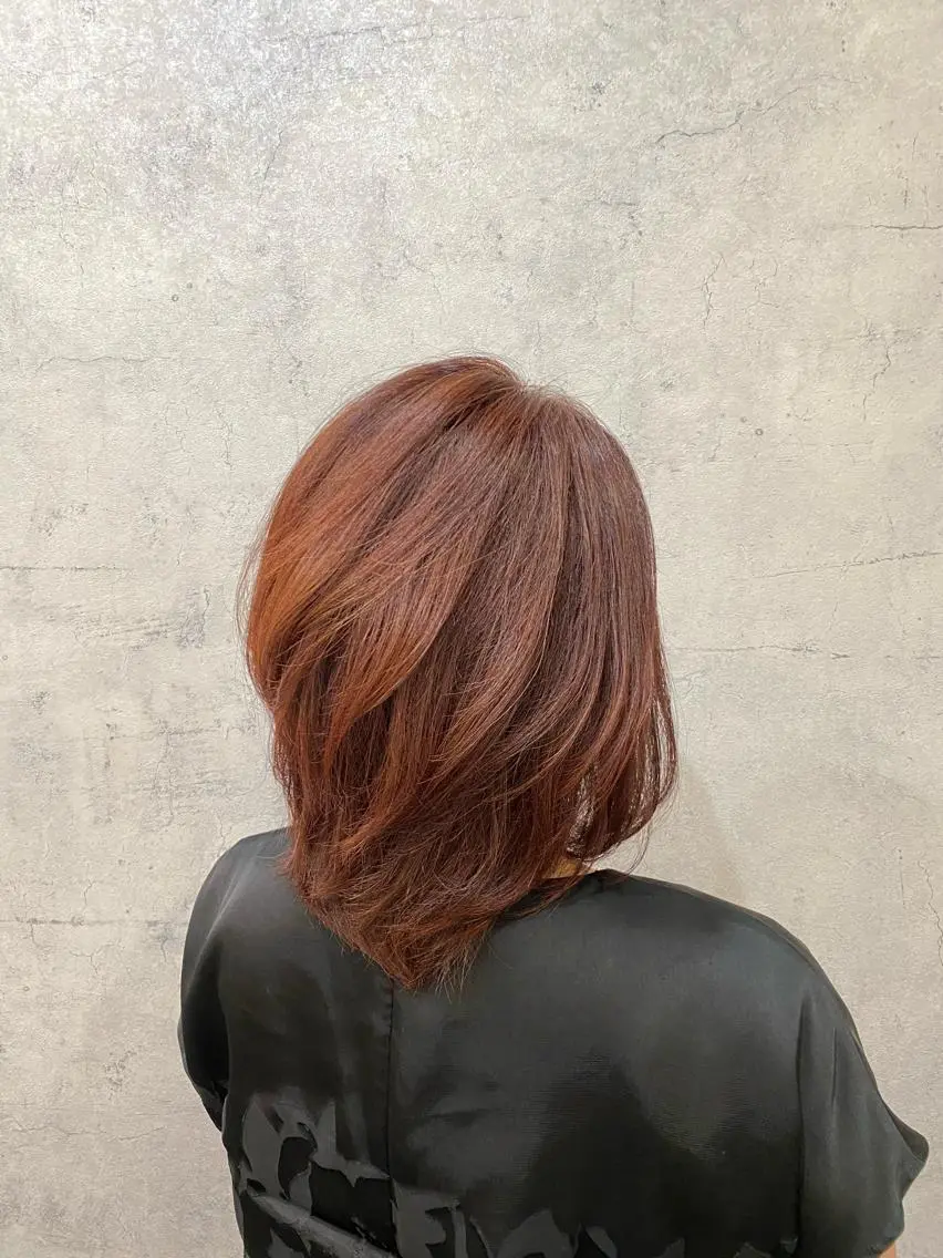 ミディアム カラー ブラウンカラー ピンクカラー ピンクブラウン レイヤーカット yuite 新河岸のヘアスタイル