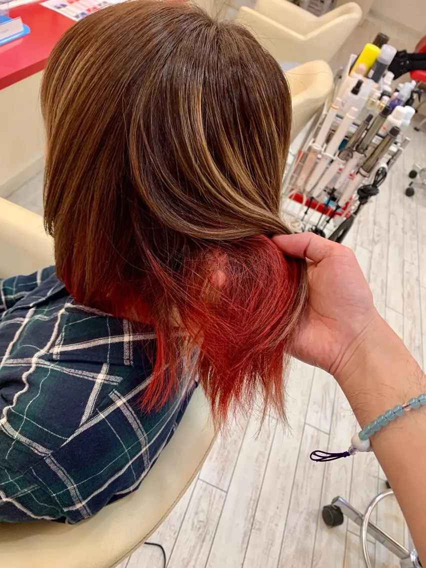 ミディアム カラー ヘアアレンジ オレンジ 今村公介 ブリーチ特化、派手髪のヘアスタイル