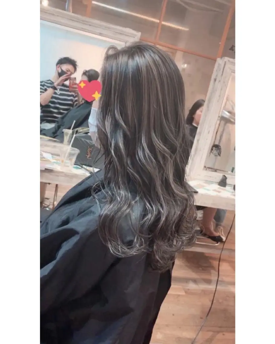 カラー バレイヤージュ ハイライトカラー 石井辰功也 フリーランス美容師のヘアスタイル