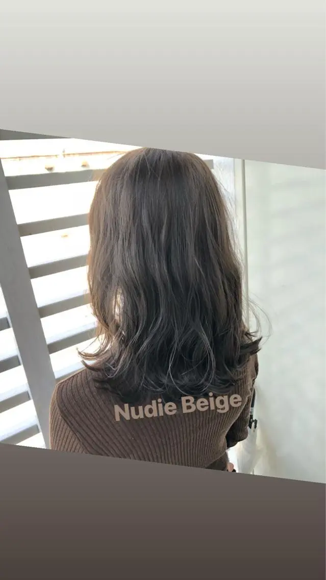 ミディアム カラー カット ヘアカラー トリートメント 韓国🇰🇷レイヤー 映える顔周り🩷のヘアスタイル