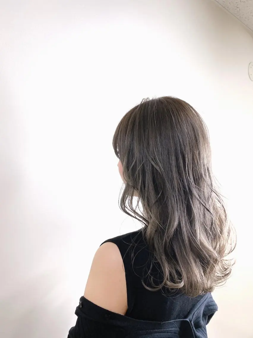 ロング カラー カット ヘアカラー トリートメント AI 高田馬場店のヘアスタイル