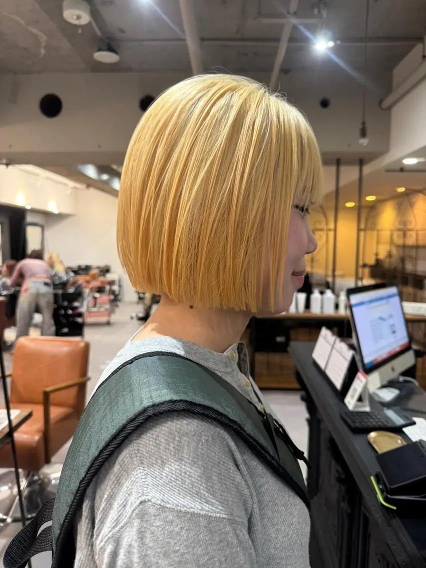 カラー ili 梅田のヘアスタイル