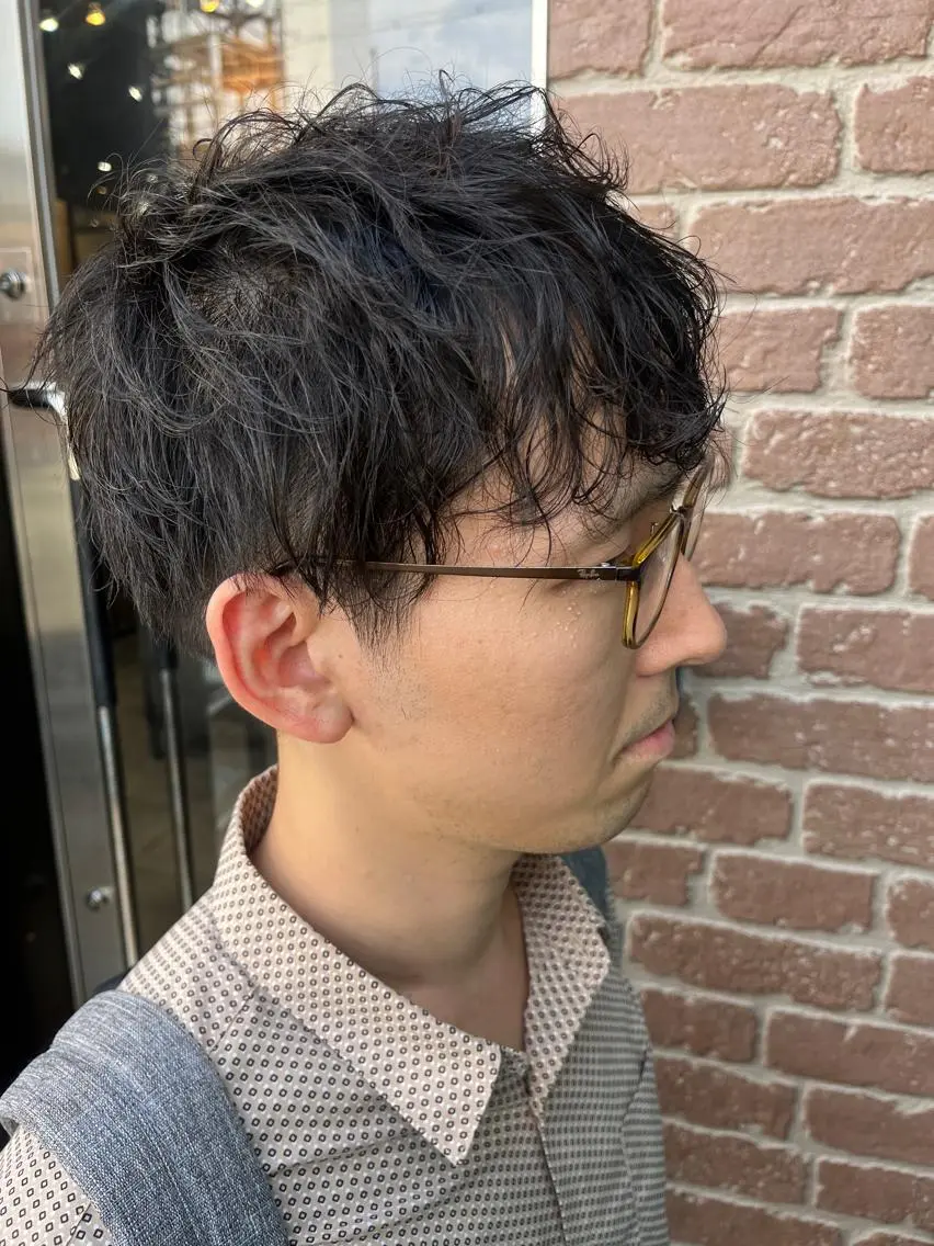 ミディアム カラー パーマ ヘアアレンジ メンズ キッズ ネイル マツエク・マツパ アイブロウ メンズブリーチ メンズハイライト メンズインナーカラー メンズ韓国風 ブリーチ 久木原 ゆりのヘアスタイル