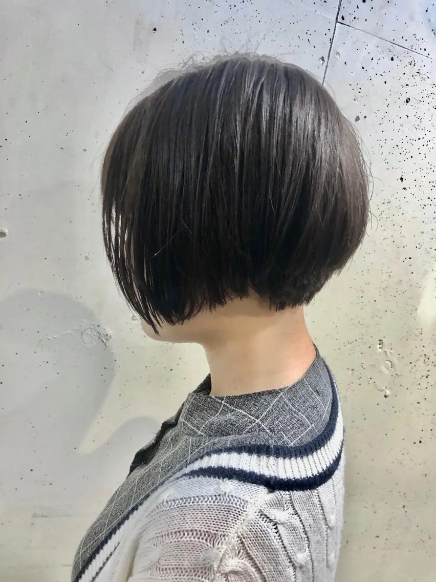 ミディアム カラー ボブ カット ヘアカラー トリートメント ボブ/縮毛/レイヤー モトナリのヘアスタイル