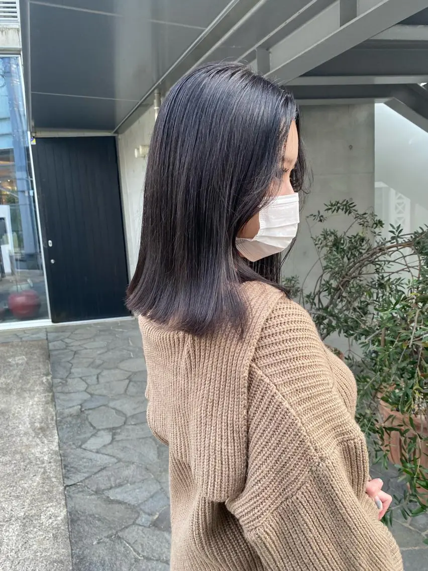 ミディアム カラー ヘアアレンジ アッシュ ラベンダーカラー ラベンダーアッシュ ラベンダーグレー レイヤー🌟艶カラー 🕊まやのヘアスタイル