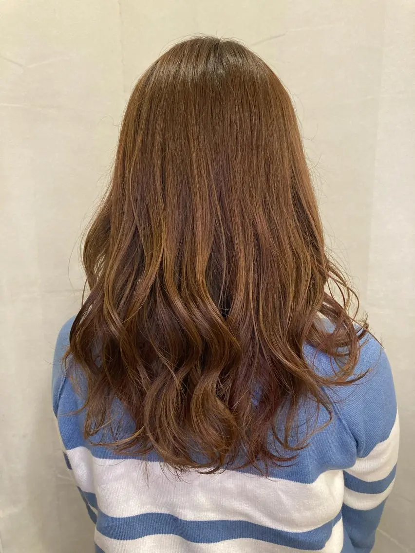 ロング カラー ヘアカラー 宮原 佳苗のヘアスタイル