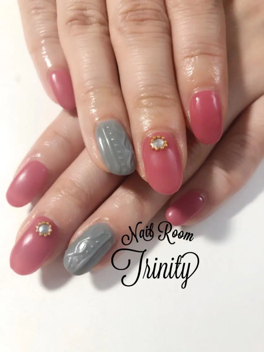 ネイル ハンドネイル Trinity ネイリストスタッフのネイルデザイン