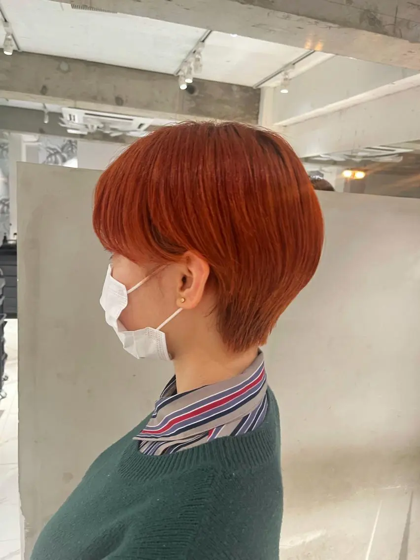 ショート カラー ハンサムショート オレンジ ショートヘア カット ヘアカラー トリートメント ヘッドスパ ヘアセット カジュアルを女っぽく 𝗮𝘆𝗮𝗰𝗼のヘアスタイル