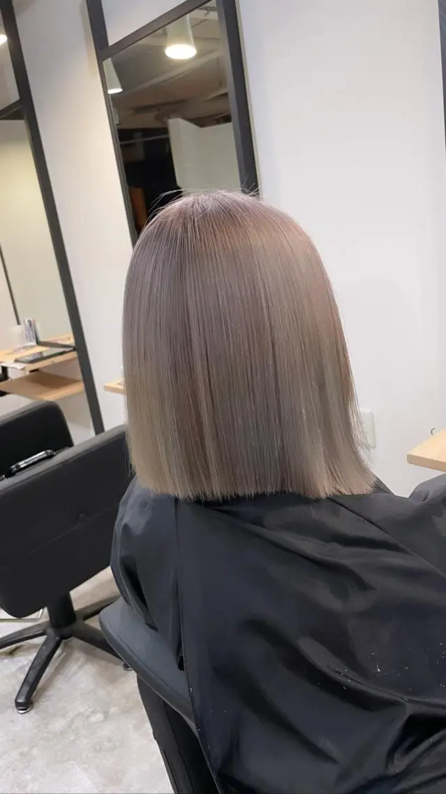 ミディアム カラー カット ヘアカラー トリートメント ヘアセット 難波ブリーチカラー 伊藤洋輝のヘアスタイル