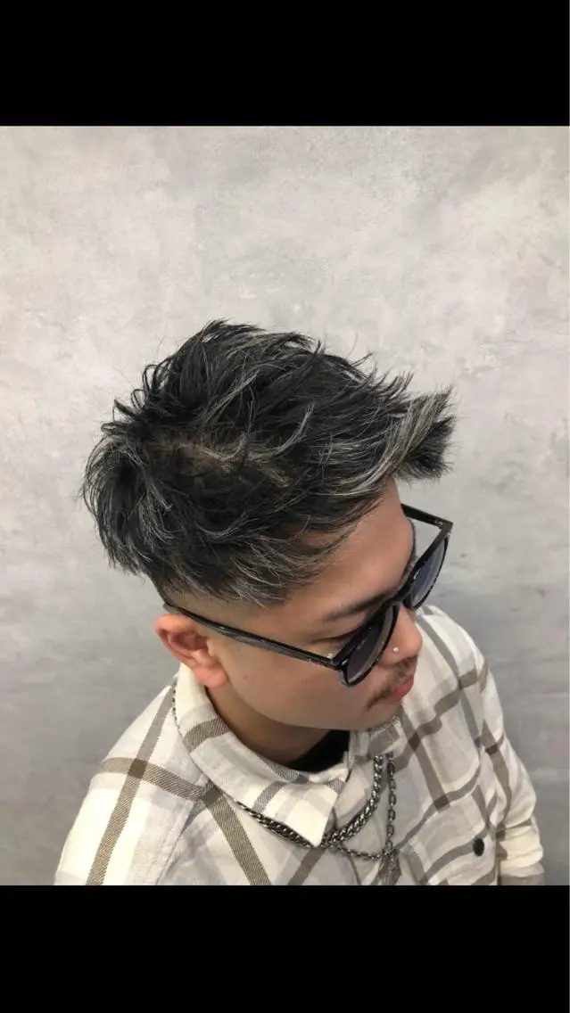 ショート カラー メンズ 大塚 大飛のヘアスタイル