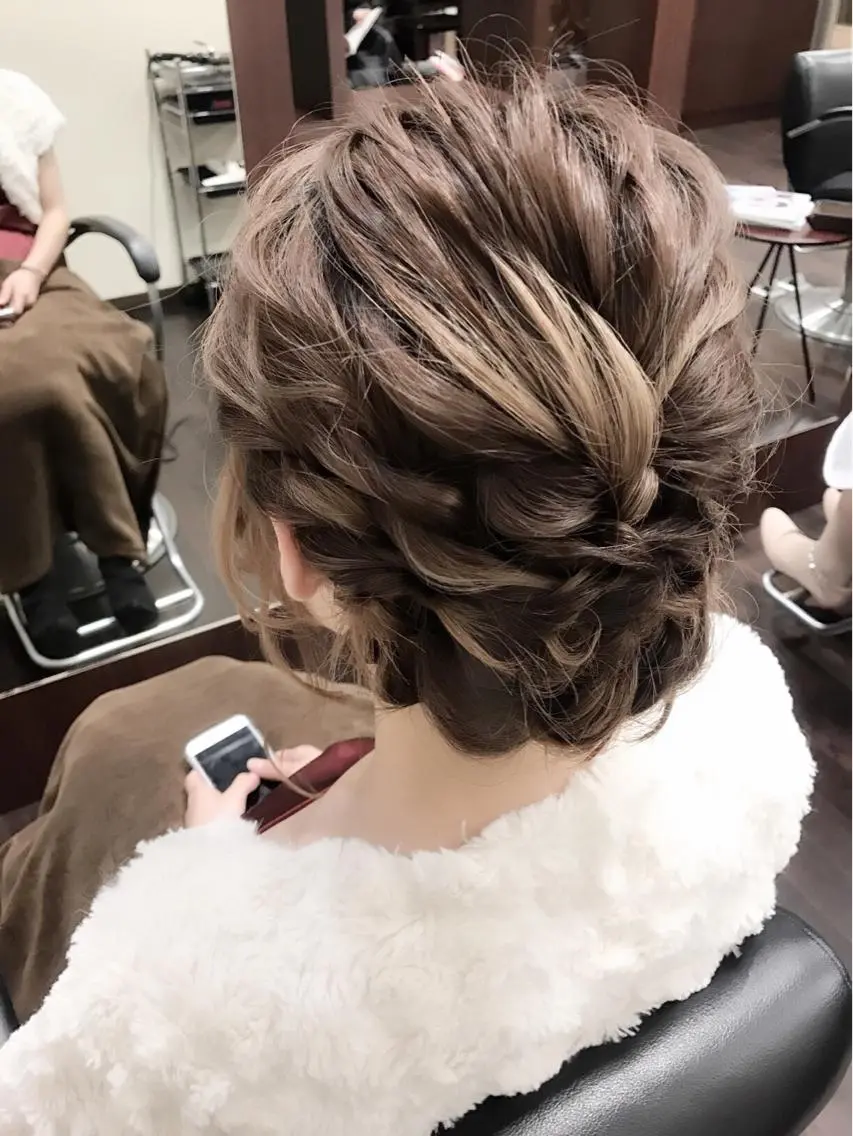 ミディアム セミロング ロング ヘアアレンジ 沢田 瞳のヘアスタイル