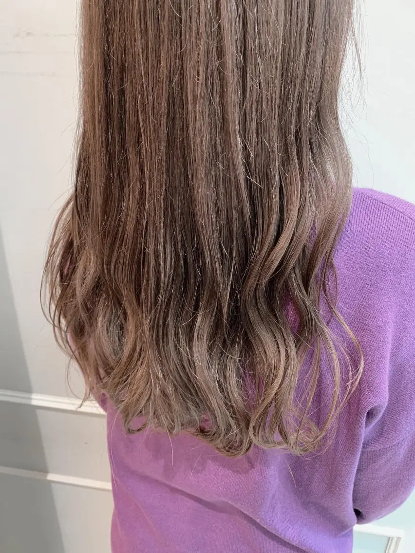 ロング カラー ベージュカラー ヘアカラー トリートメント 🦖鶴岡 香純🦖のヘアスタイル