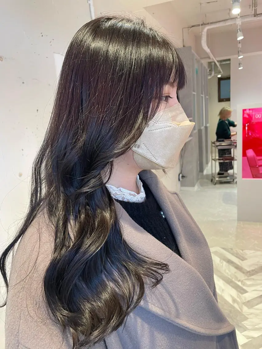 ロング カラー 黒髪 ブルーカラー ブルーブラック 透明感カラー グレージュ 藤本 夢@yummekunのヘアスタイル