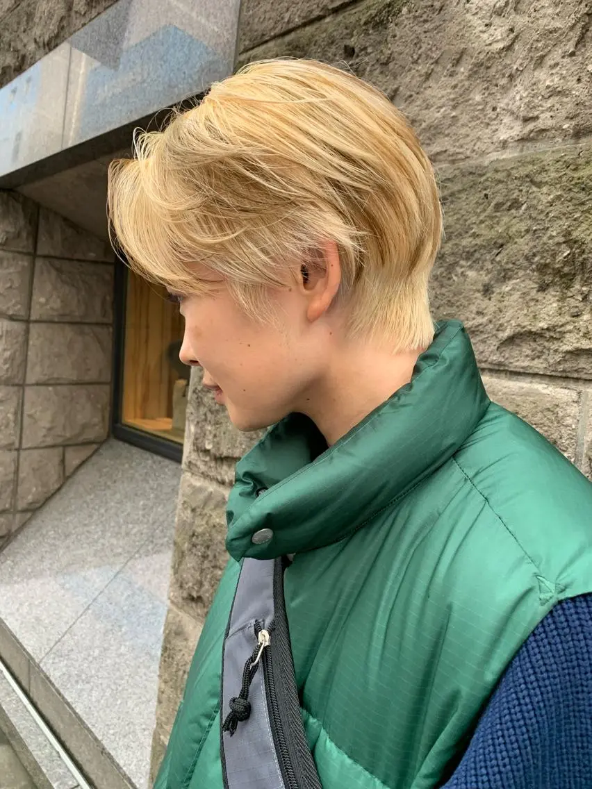 ショート カラー メンズ メンズブリーチ メンズハイトーン ブリーチ デザインカラー ハイトーンカラー tension 【テンション】のヘアスタイル