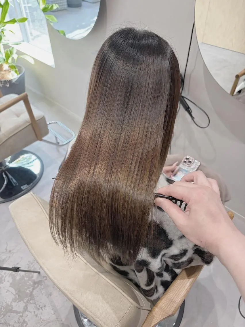 ロング カット 縮毛矯正 池田 愛菜のヘアスタイル