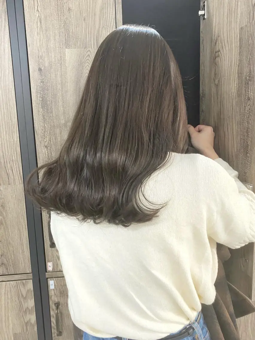 ロング カラー ヘアアレンジ 🌷FUKA🌷 まろやかハイトーンのヘアスタイル