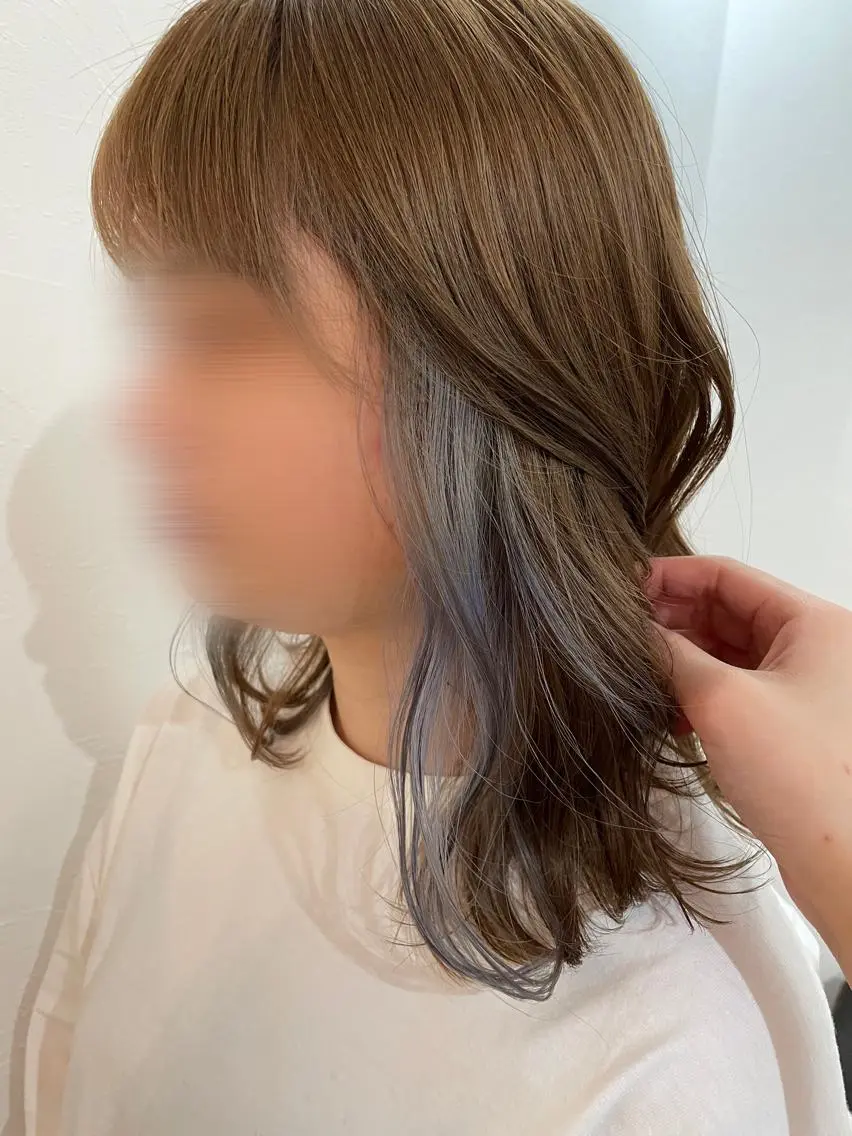 カラー 家下 愛梨のヘアスタイル