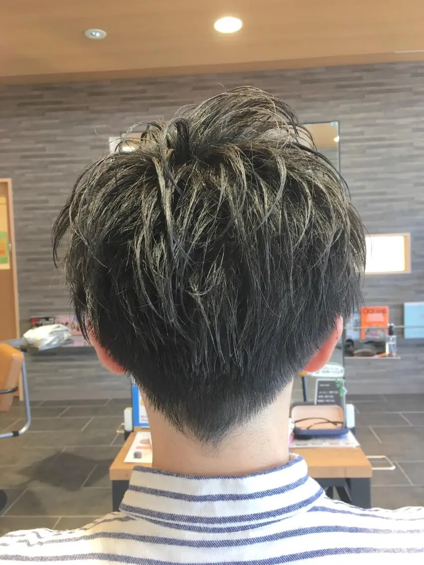 ショート メンズ 吉村 周馬のヘアスタイル