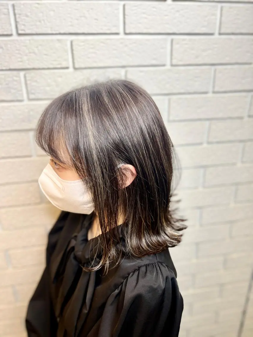 ミディアム カラー ブリーチ ケアブリーチ 透明感カラー ダークグレー グレージュ 髪質改善✨艶カラー MASAYAのヘアスタイル