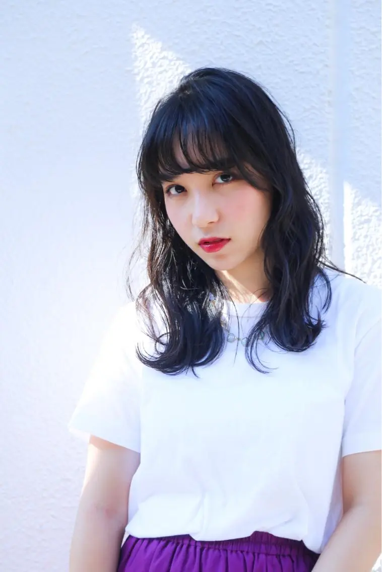 セミロング カット 縮毛矯正 トリートメント TAI透明カラー 柔らかい縮毛矯正のヘアスタイル